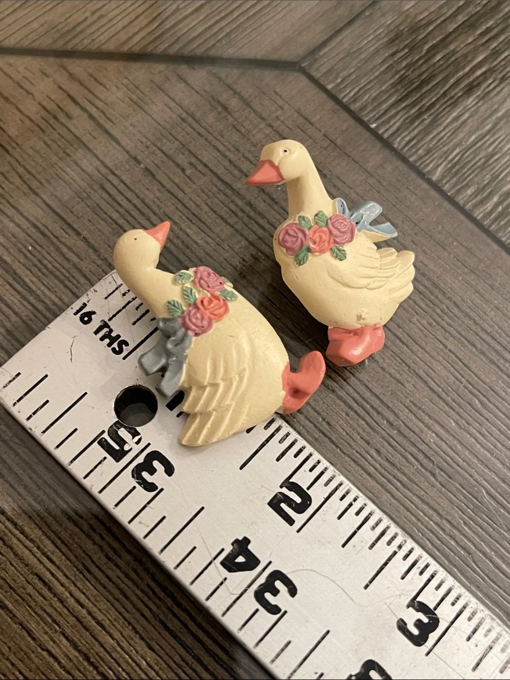 Vintage 1980s or 1990s Country-Style Goose Earrings Porch Goose Silly Goose